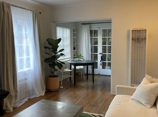 736 Silver Lake Blvd, Los Angeles, CA 90026