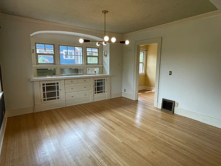 5253 NE 30th Ave — Photo 7