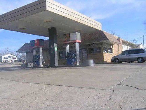 2nd image of 5100 Spencer Rd