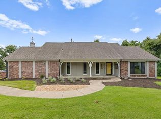 9601 W 127th Ter, Overland Park, KS 66213