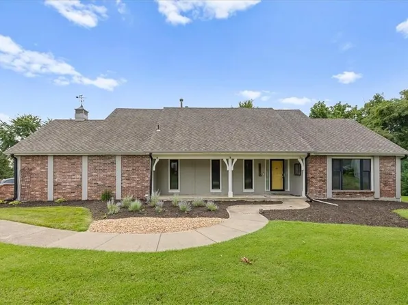 9601 W 127th Ter, Overland Park, KS 66213