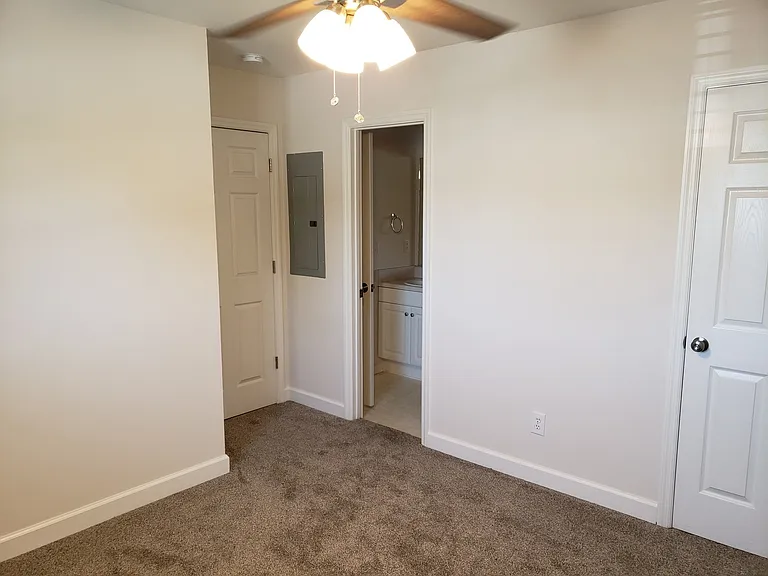 404 Northrop Pl — Photo 10