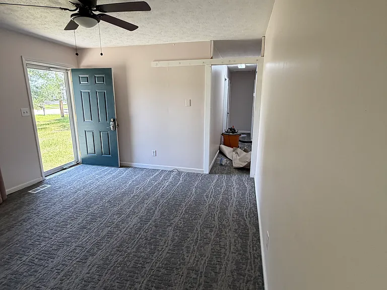 Cox Ferry Rd — Photo 12