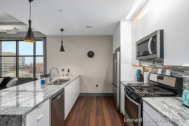 The Leonard Luxury Apartments — Photo 89