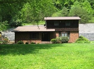 679 Ivy Fork Rd, Pikeville, KY 41501