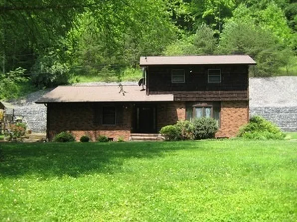 679 Ivy Fork Rd, Pikeville, KY 41501