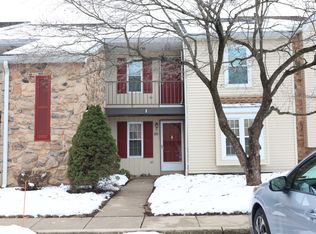 154 Valley Greene Cir, Wyomissing, PA