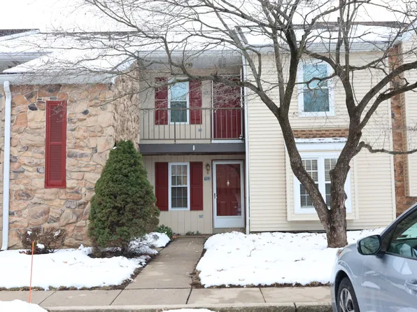 154 Valley Greene Cir, Wyomissing, PA 19610