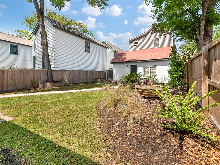 20 Reid St #A — Photo 27