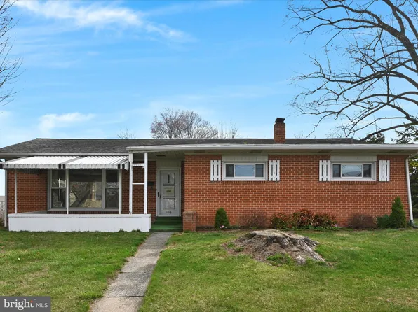 106 N Hoover St, Myerstown, PA 17067