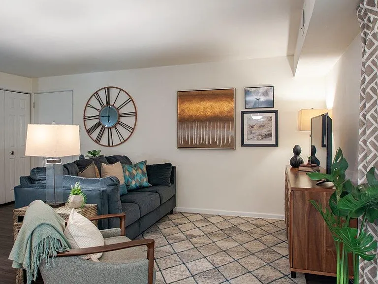 Chesterfield Apartment Homes — Photo 6