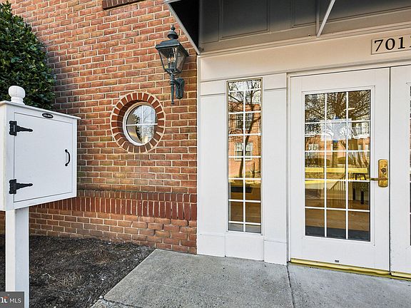 5th image of 7011 Falls Reach Dr APT 406