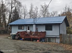 1505 W 46th Ave, Anchorage, AK