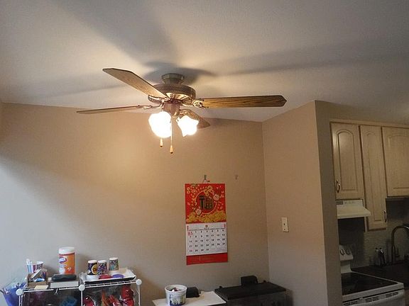 5th image of 204 Tall Oaks Dr Unit H