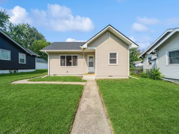 3620 Cornell St, Des Moines, IA 50313