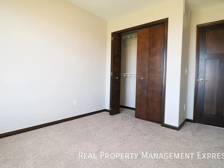 9420 W Gert St — Photo 10