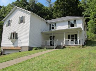 621 Metz Rd, Tarentum, PA 15084