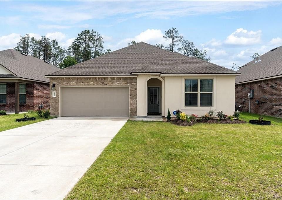 1st image of 1716 Sawgrass Dr