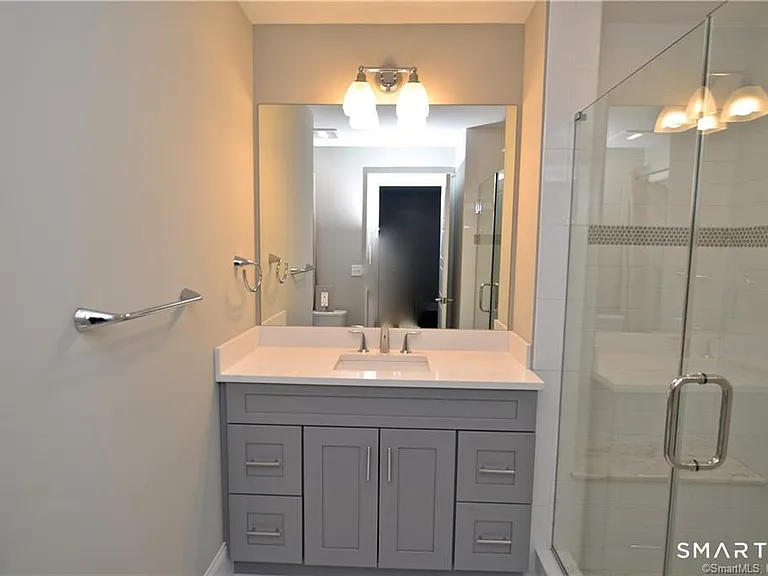 115-71 Colonial Rd — Photo 15