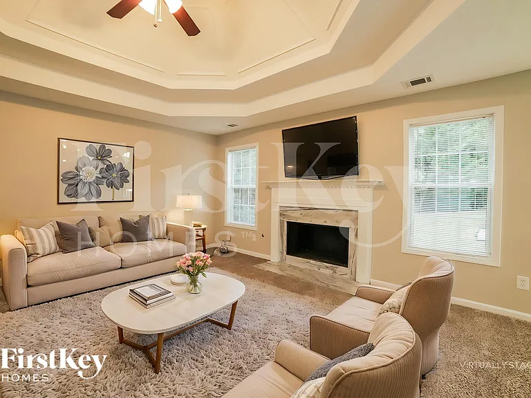 1360 Princeton View Ct — Photo 4