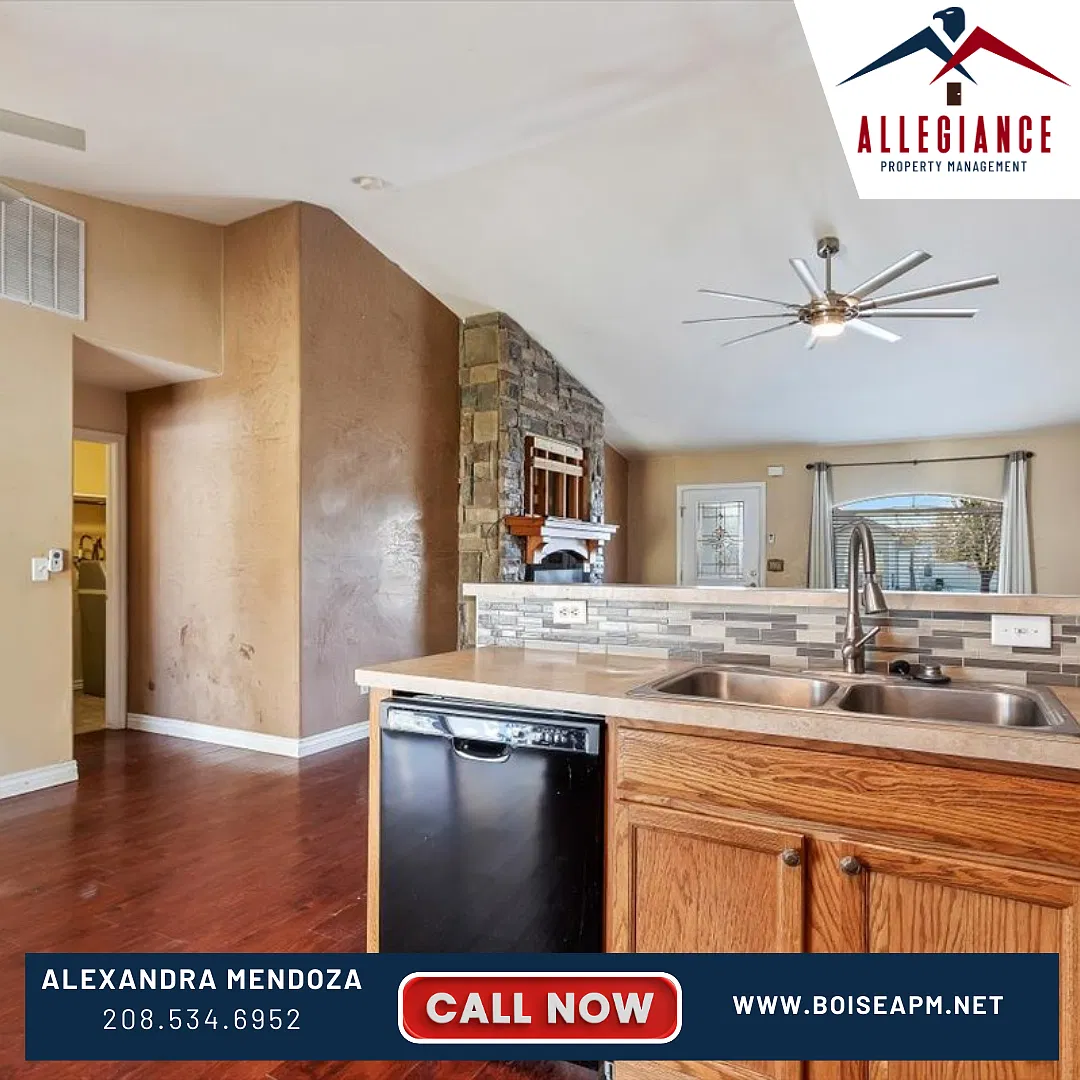 3 bed, 2.0 bath, 1309 sqft, $1,899 — Photo 4