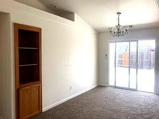 Donita Dr — Photo 5
