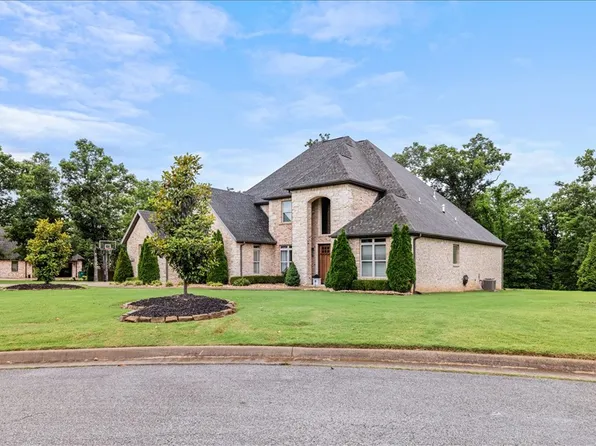 1479 Le Chesnay Dr, Centerton, AR 72719