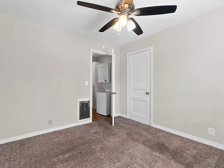 42 Maple St — Photo 14