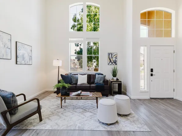 4331 Eiffel Dr, Stockton, CA 95206