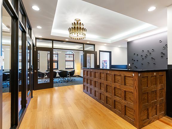 3rd image of 742 Lasalle St #5
