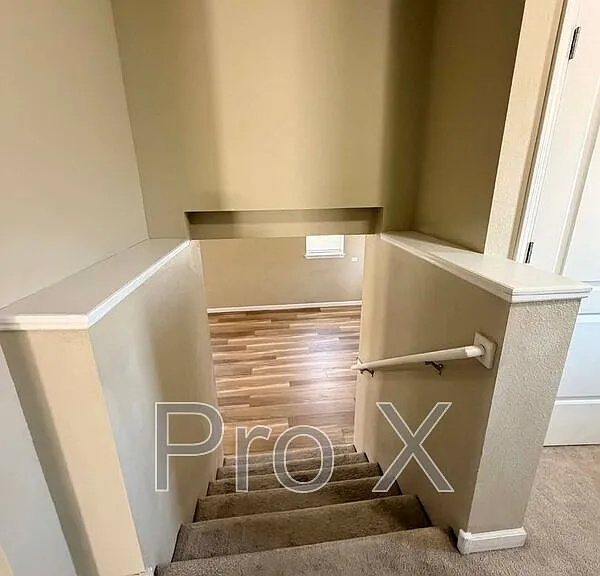 2226 S Moffet Ave — Photo 13