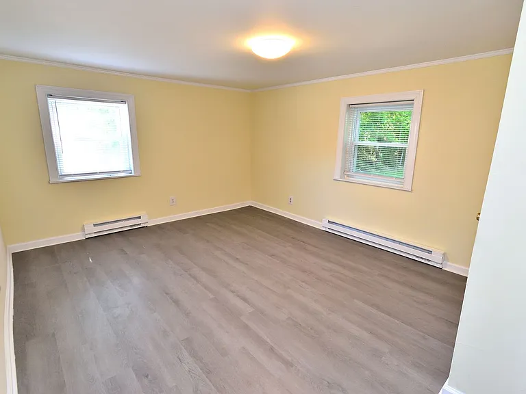 827 Gay St — Photo 6