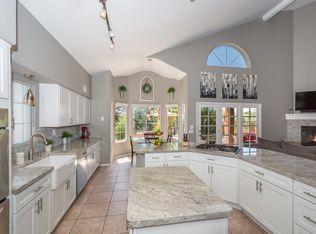 10671 N Sundust Ct, Oro Valley, AZ 85737