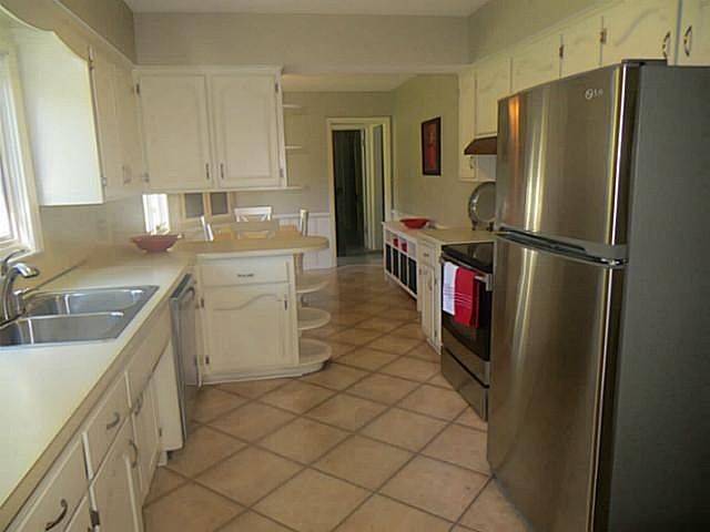 2nd image of 4436 Lancelot Rd