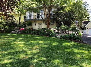 206 Hillside Rd, Johnson City, TN 37601