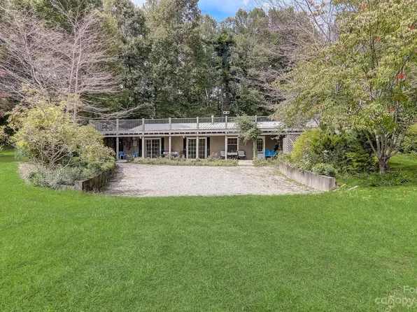 1982 Jeter Mountain Rd, Hendersonville, NC 28739