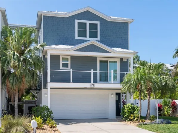 117 51st St, Holmes Beach, FL 34217