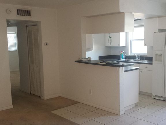 2nd image of 225 5th Ave NE APT 27