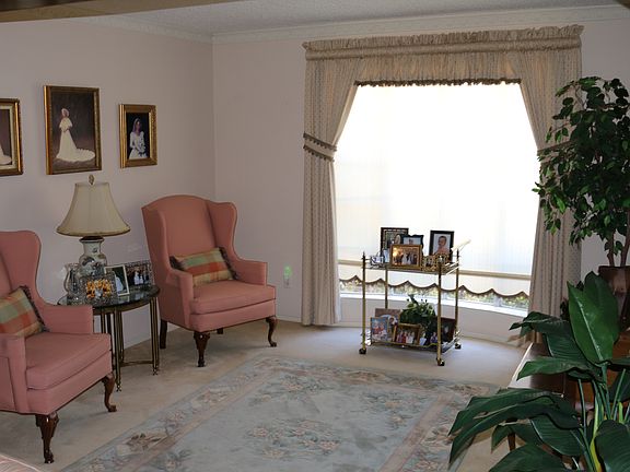 5th image of 1813 Southpark Cir