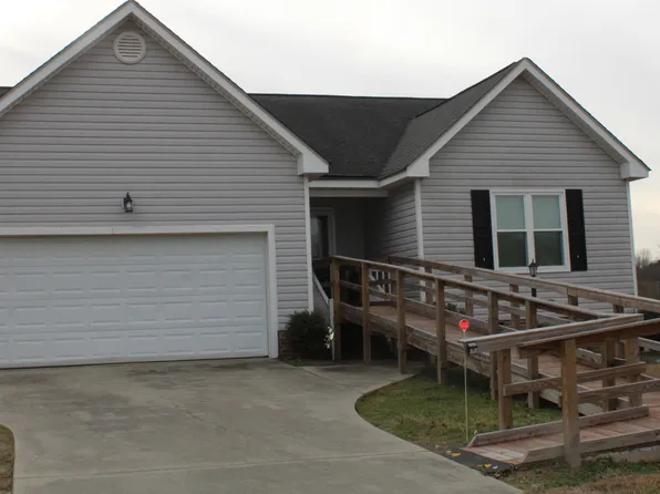 212 Sunridge Lane, Pikeville, NC 27863