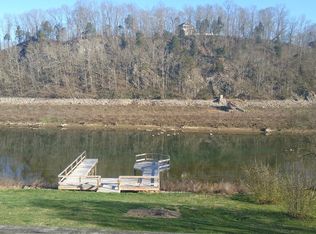 254 Lakeview Dr APT 1, Bluff City, TN 37618