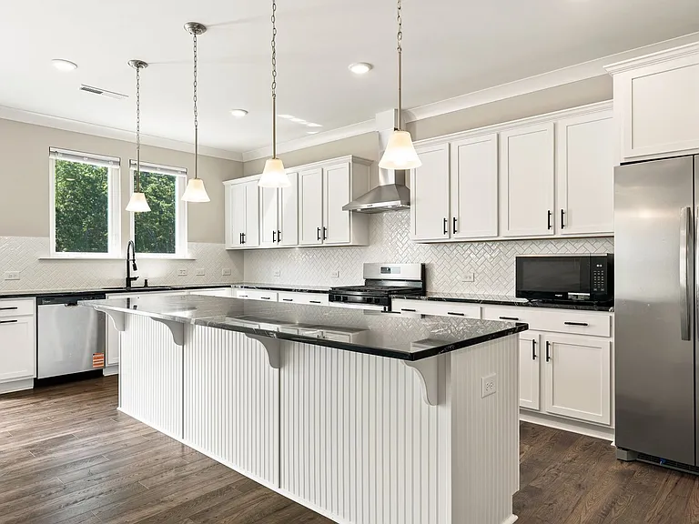 220 Curling Creek Dr — Photo 5