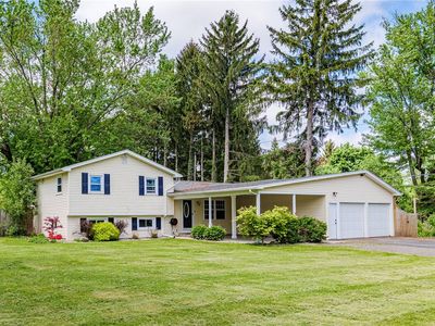 2 Vincor Dr, Rochester, NY, 14624