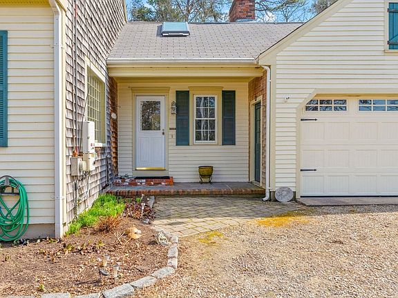 4th image of 352 Nye Rd