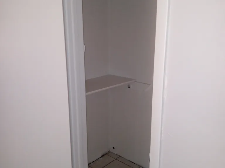 2628 SW 31st Pl — Photo 7