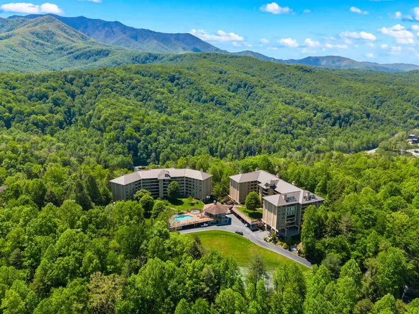 1704 Hidden Hills Rd APT 504, Gatlinburg, TN 37738