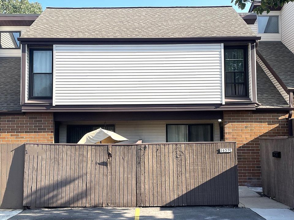 1st image of 1631 West Edgerton AVENUE #C