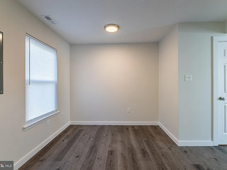 525 Gray Ave #2 — Photo 15