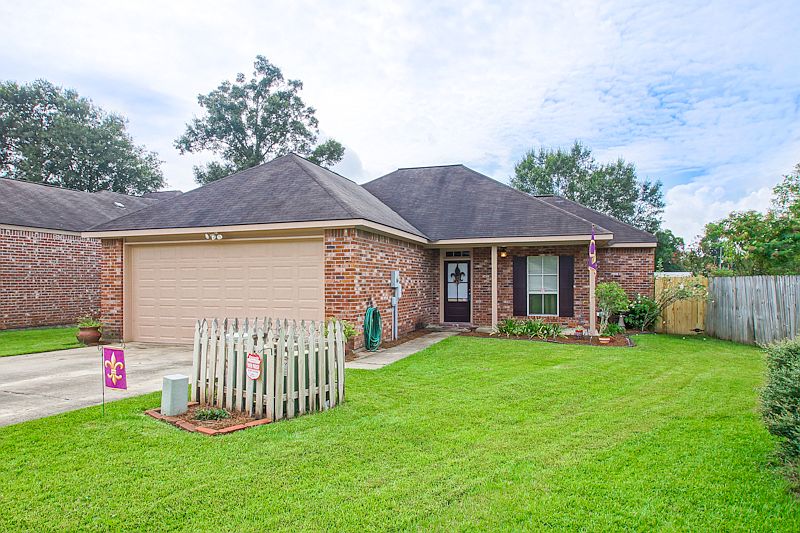 1st image of 41077 Fairmont Ave