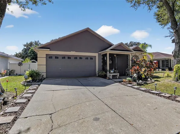 1815 Ellington Ct, Valrico, FL 33594